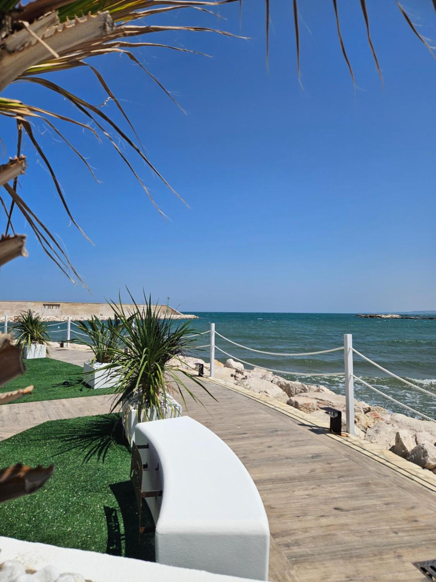 Dada Suites And Sea San Salvo Kültér fotó