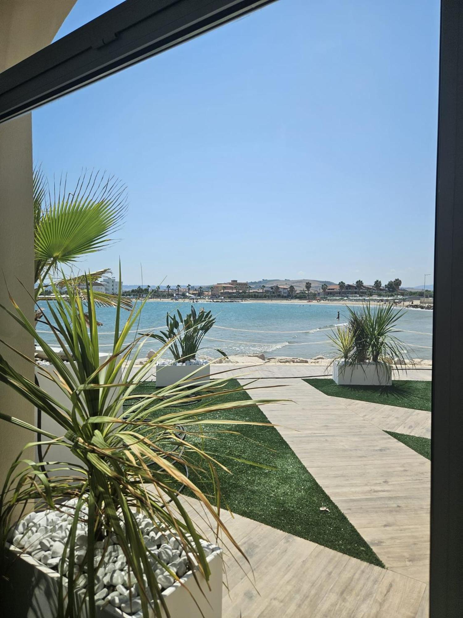 Dada Suites And Sea San Salvo Kültér fotó