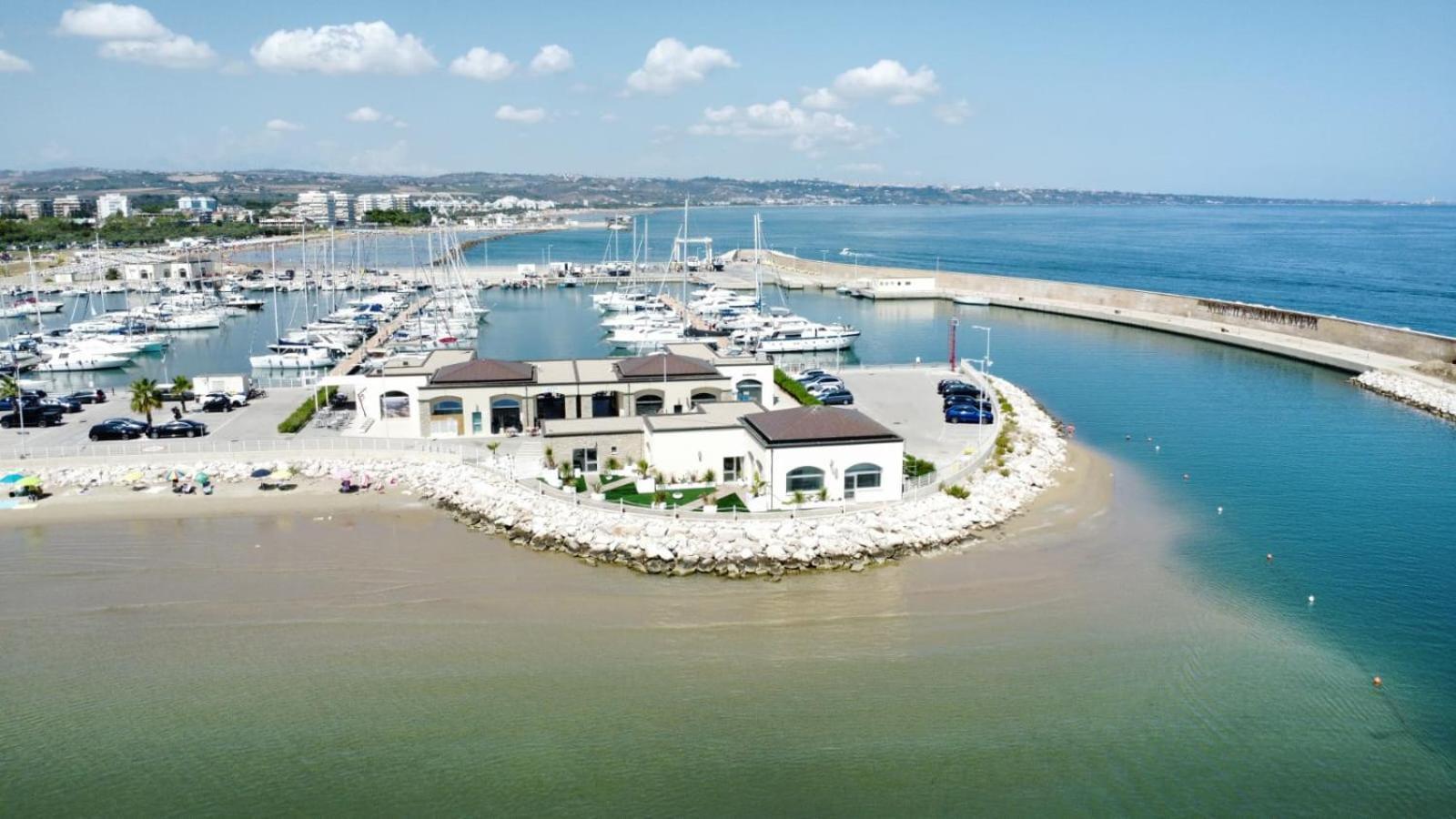 Dada Suites And Sea San Salvo Kültér fotó